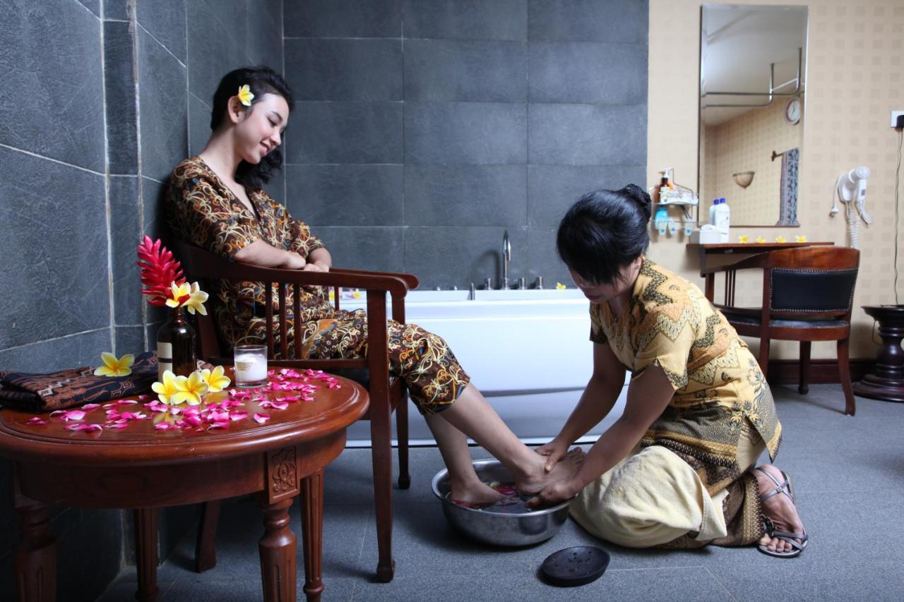 Blue Sky Hotel Balikpapan Экстерьер фото